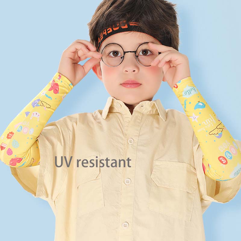 2Pairs Kid Arm Sleeves Sunscreen Sleeves Outdoor UV Protection Cartoon Cute Ice Sleeves for Boys and Girls